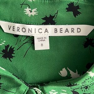 Beautiful , NEVER WORN, Veronica Beard silk blouse.